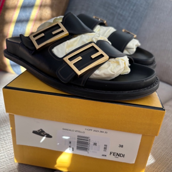 Fendi slides size 38 black